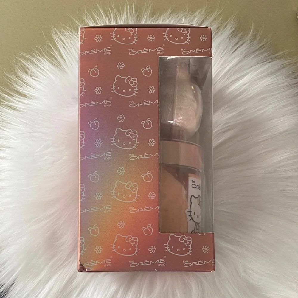 The Crème Shop x Hello Kitty Peach Petals Silky Skin Spa Set - new in box